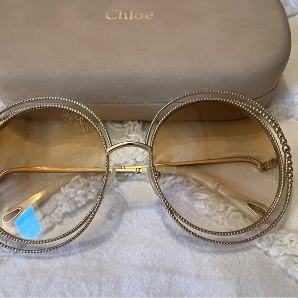 Chloe sunglasses and case - Picture 5 of 6